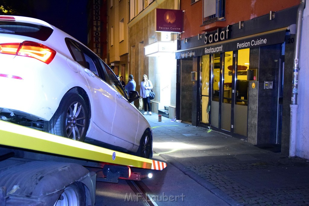 VU Pkw Strab PKlemm Koeln Altstadt Jahnstr P161.JPG - Miklos Laubert